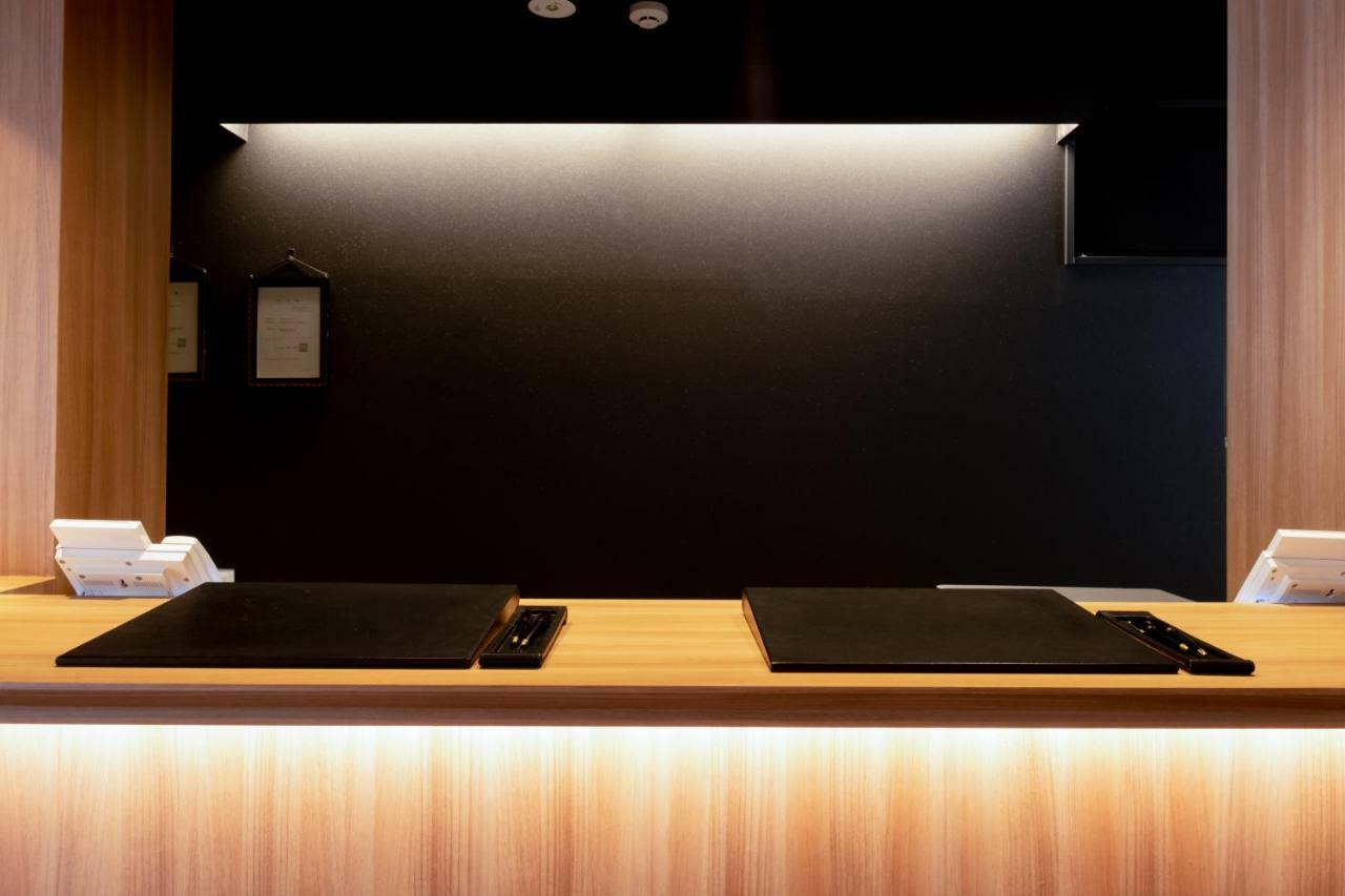 Nipponbashi Crystal Hotel Osaka Buitenkant foto